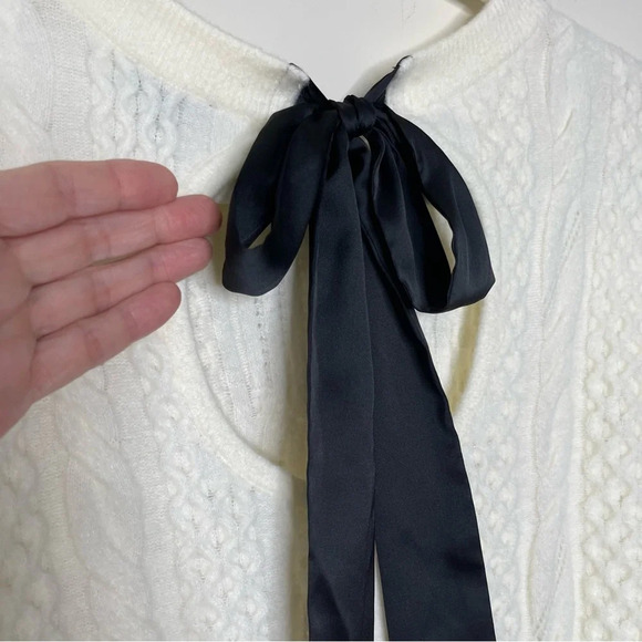 TALBOTS SATIN BOW CABLE KNIT PULLOVER Feminine cabin core holiday party - Picture 7 of 12